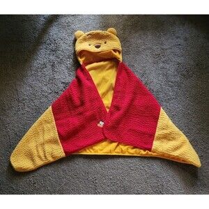 Tokyo Disney Resort Winnie the pooh fluffy blanket cape
